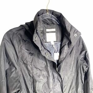 NWT lightweight water resistant Jacket